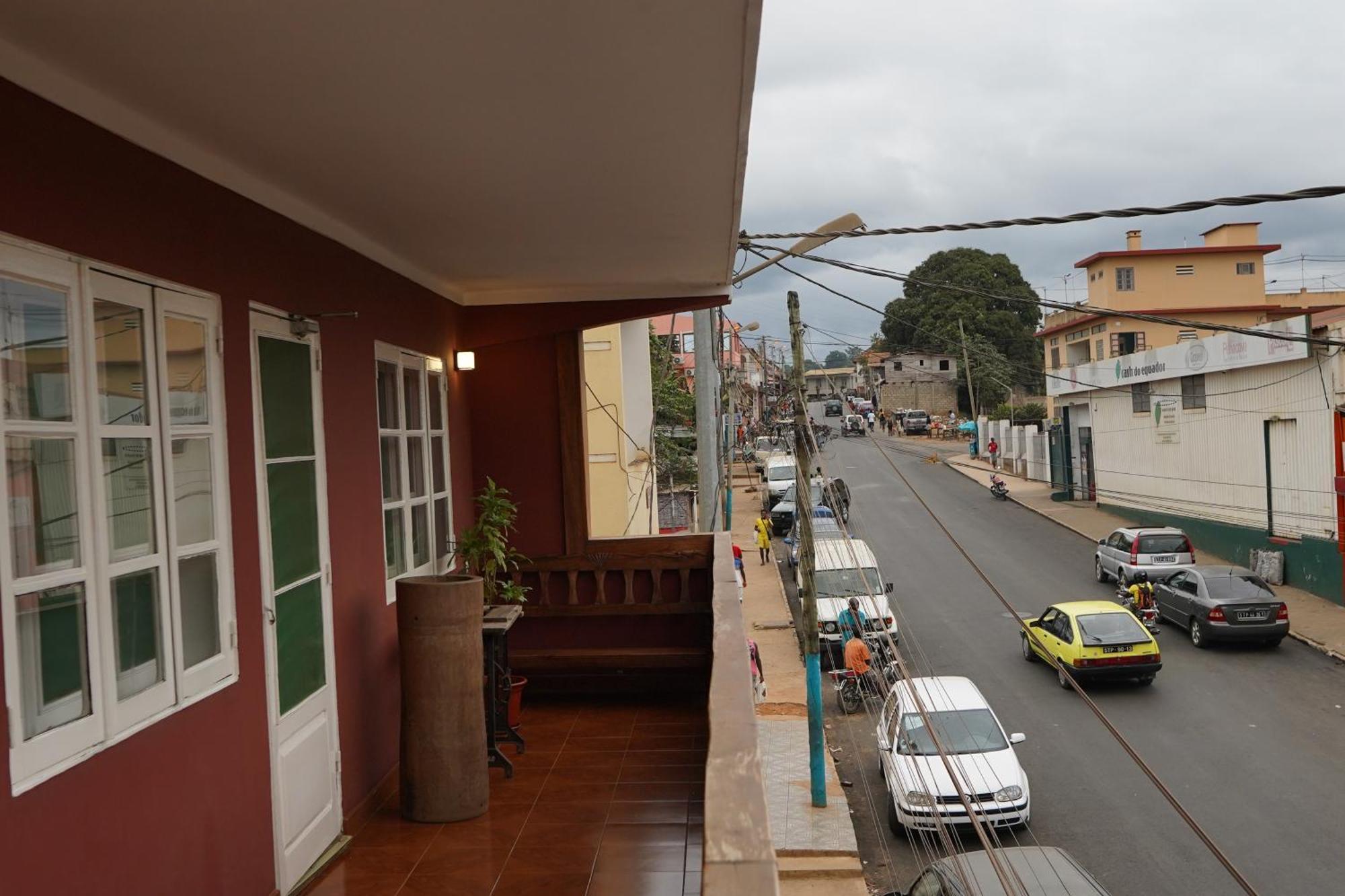 Residencial Avenida Geovanni Sao Tome Luaran gambar