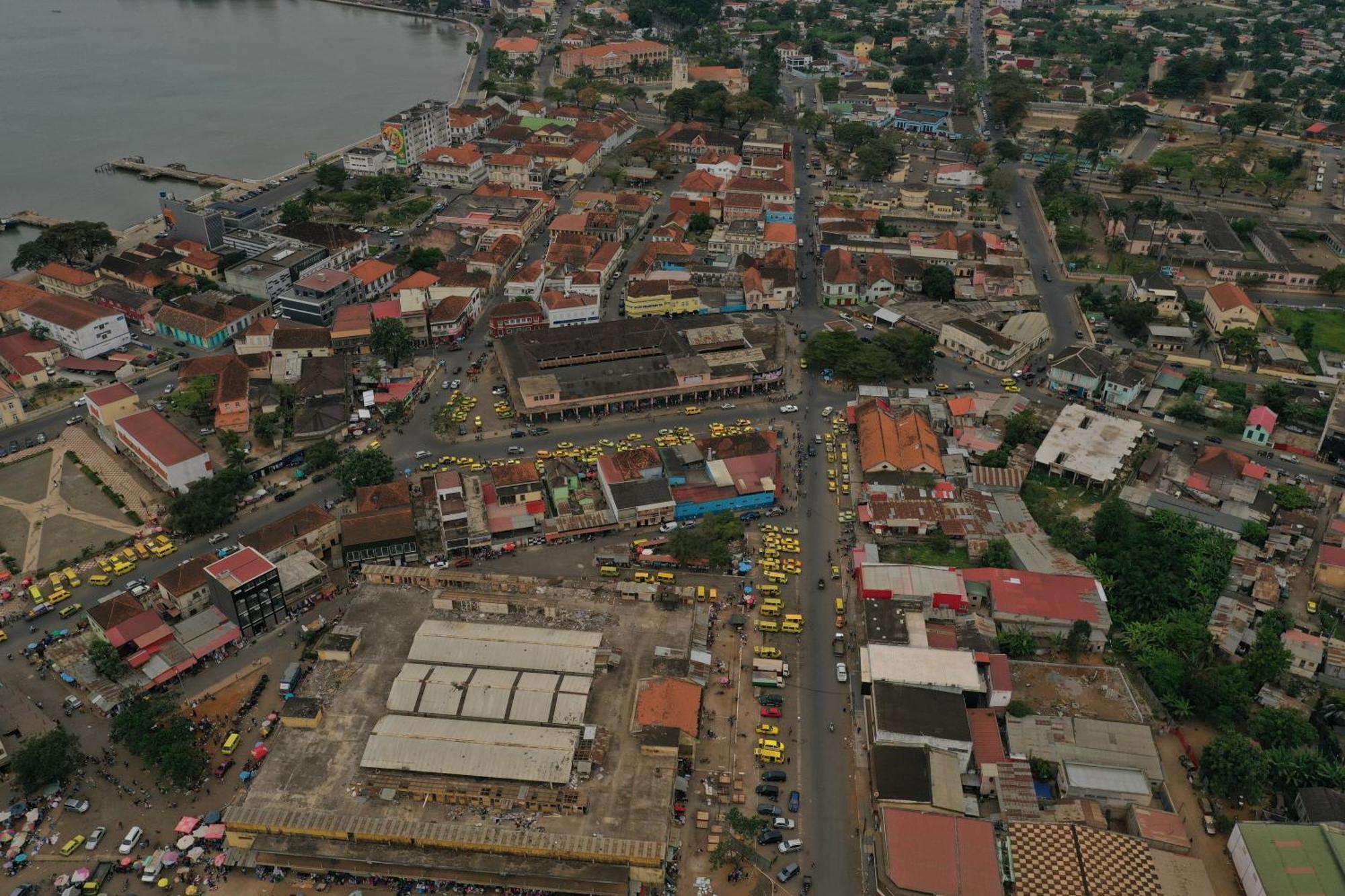 Residencial Avenida Geovanni Sao Tome Luaran gambar