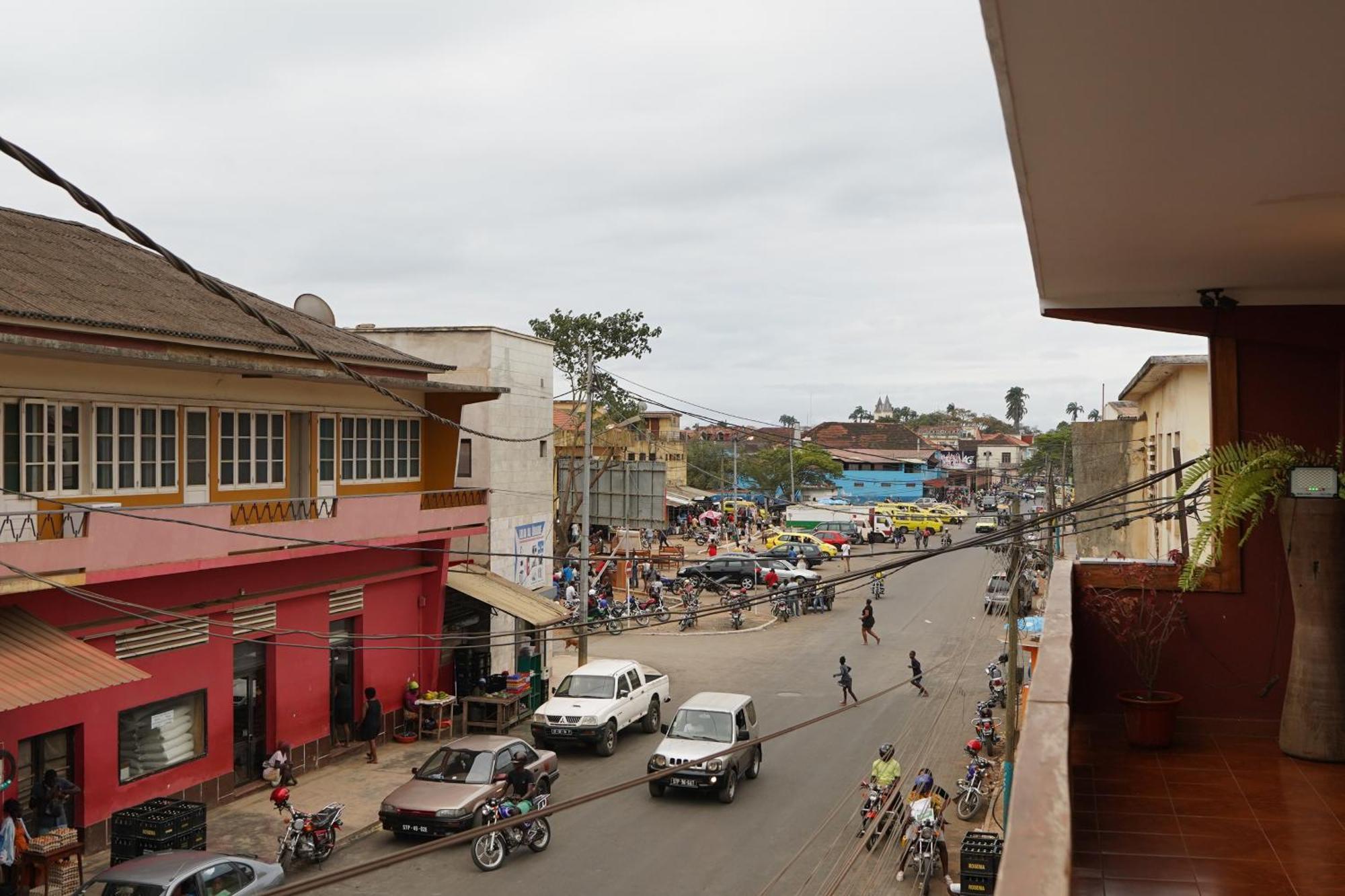 Residencial Avenida Geovanni Sao Tome Luaran gambar